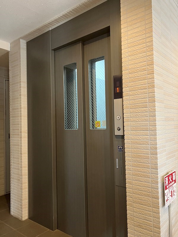 エソール駅前通り その他16