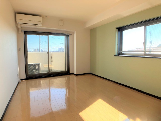 ロイヤル金信Ⅳ ベッドルーム