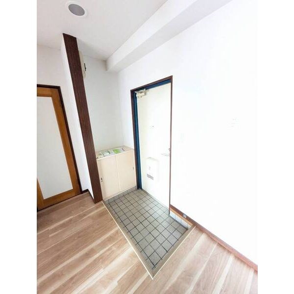 グランドハイツダイケー 玄関