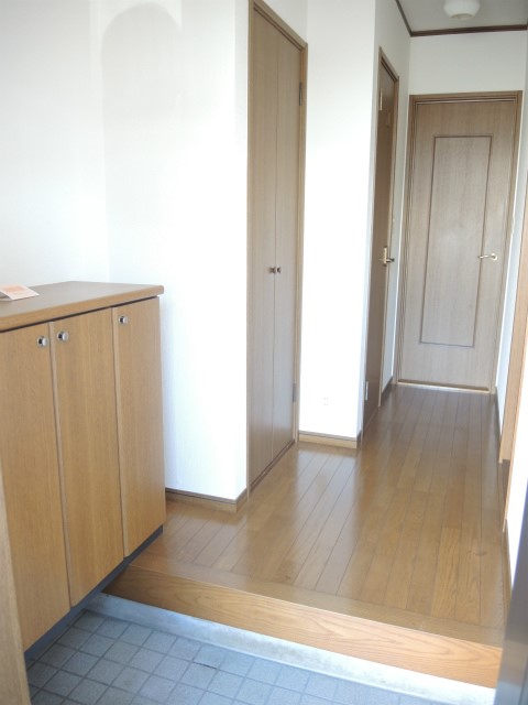 ロイヤルガーデン 玄関