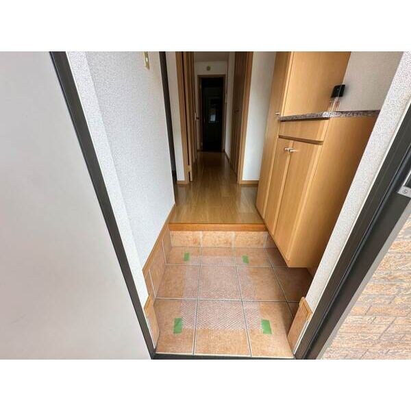 アニメート・ヴィラE 玄関