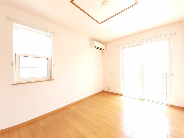 リッチモンドＥ リビング