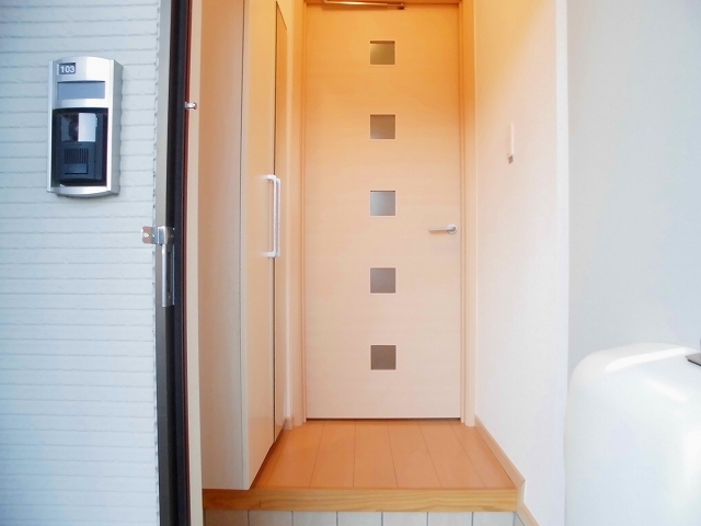 グラン・マルシェ 玄関