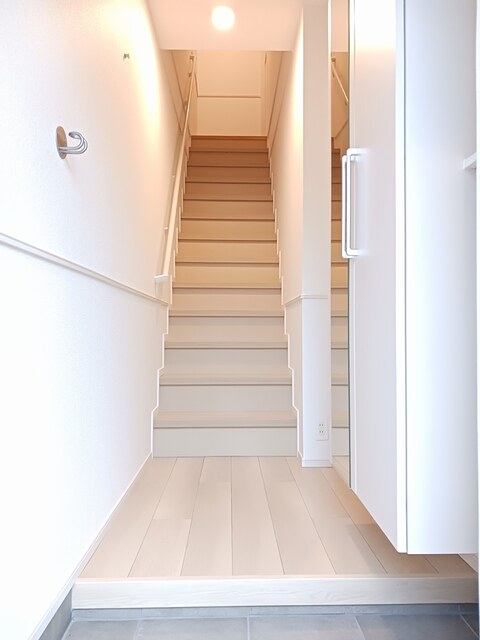 カミーノ　アムレト　Ⅲ 玄関