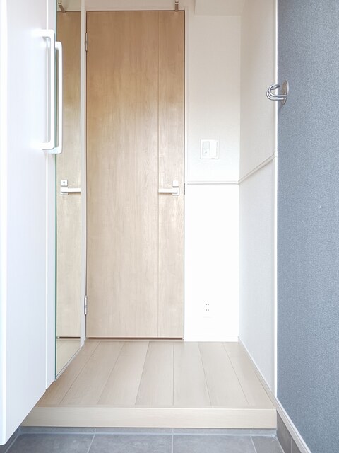 カミーノ　アムレト　Ⅱ 玄関