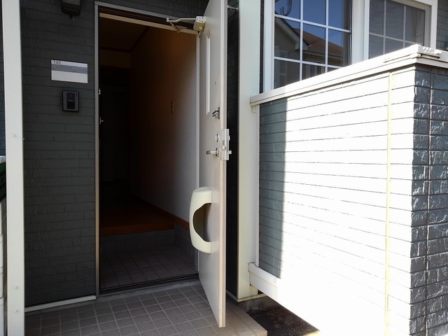 ヴェルドミールＣ 玄関