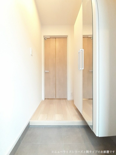 メゾン・ド・ユートピア 玄関