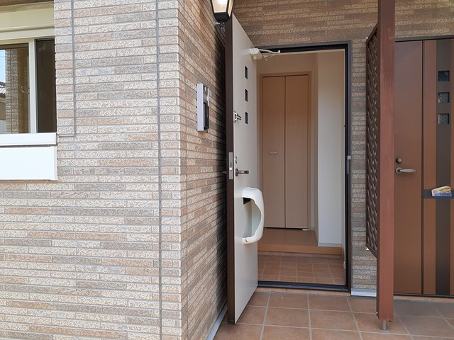 ビッグ・ツリー 玄関