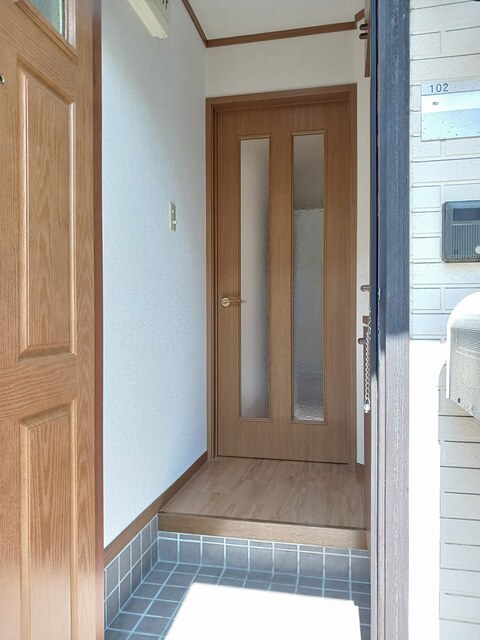 サニーハウスＶ 玄関