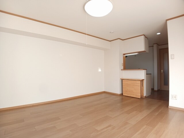 セレーノＣ リビング