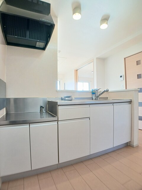 エレヴァ―トピアＥ キッチン