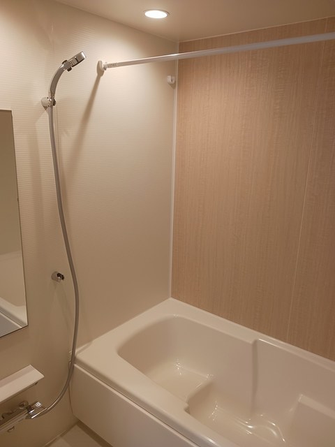 イスラ　フェリス 風呂画像