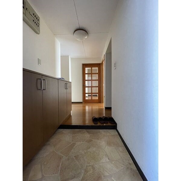 戸祭ガーデン 玄関