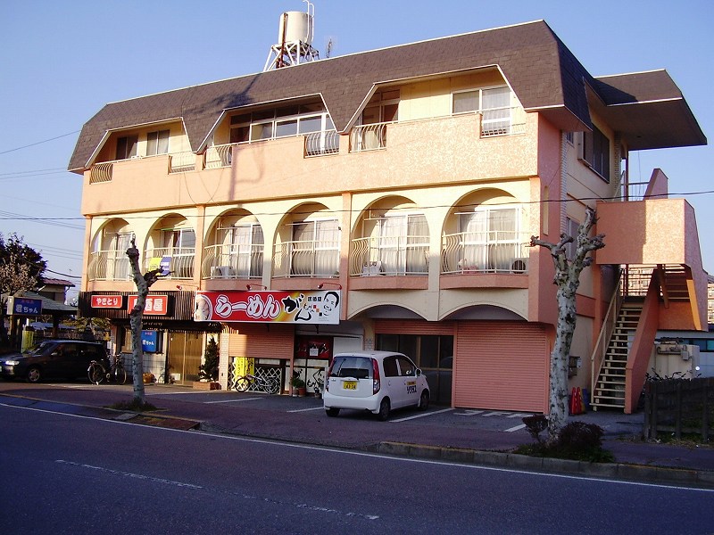 カドリーコーポ 301号室 外観