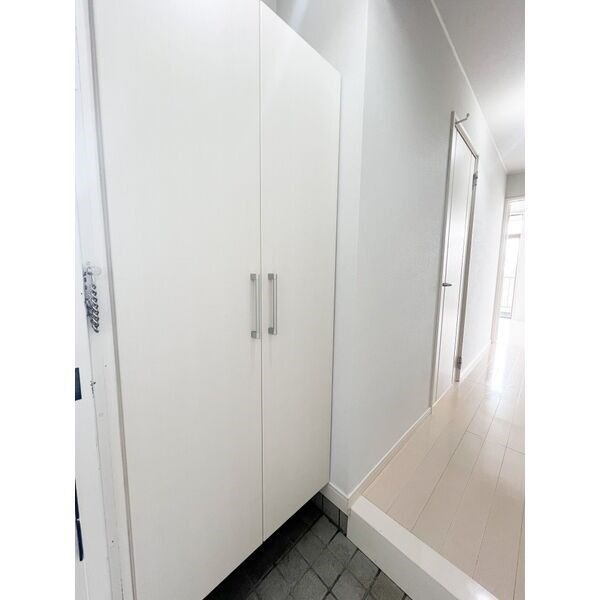 ロワールレジデンスⅤ 玄関