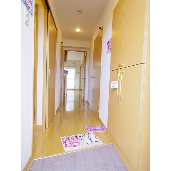 Y&amp;amp;Mベルメゾン駒生 玄関