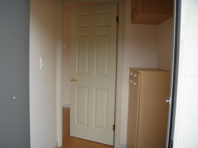 フォレスト　ヴィラ　パートⅠ 玄関