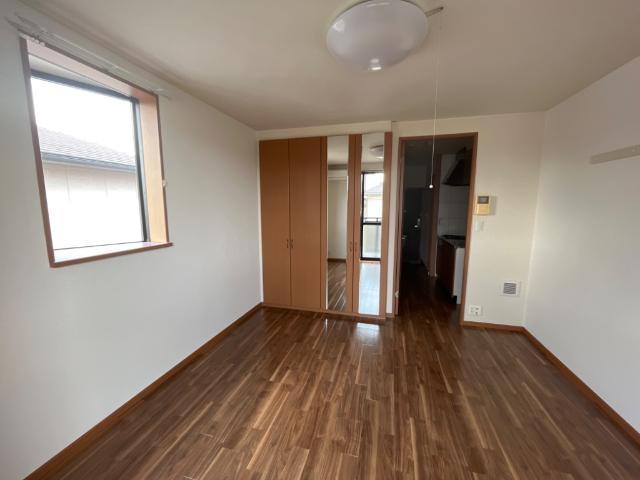 ライラック ベッドルーム