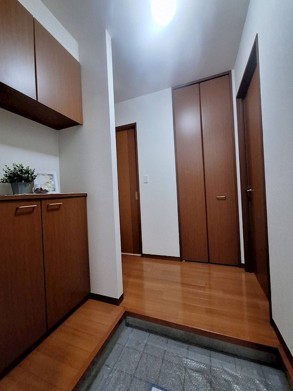 アマービリスB 玄関