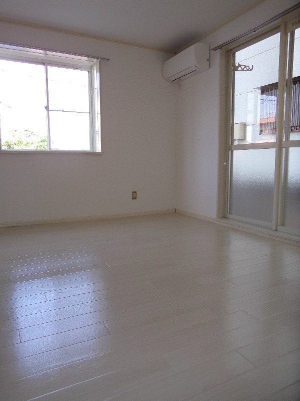 コーポメイフェア リビング