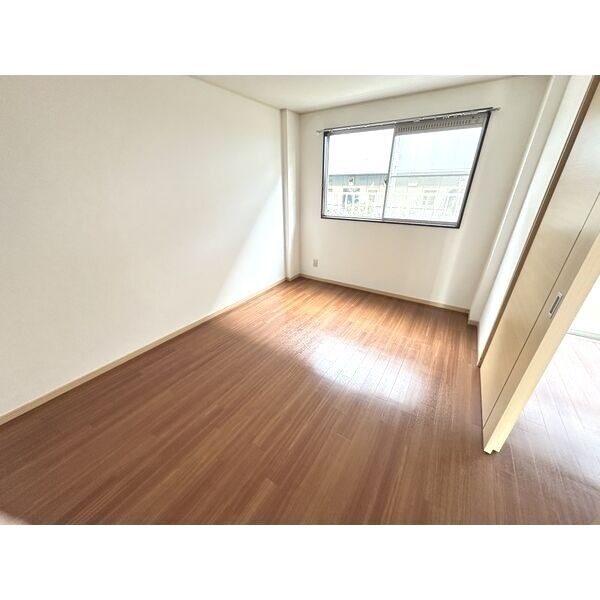 エルディムＫ-１ ベッドルーム