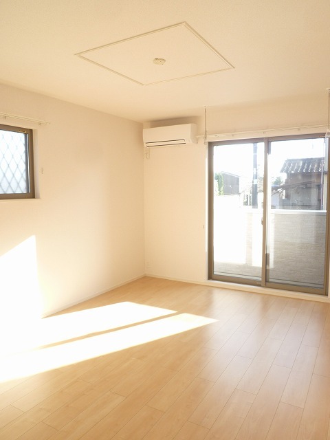 ブルーウィローⅢ リビング