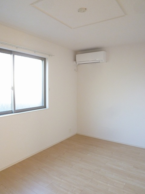 ブルーウィローⅢ ベッドルーム