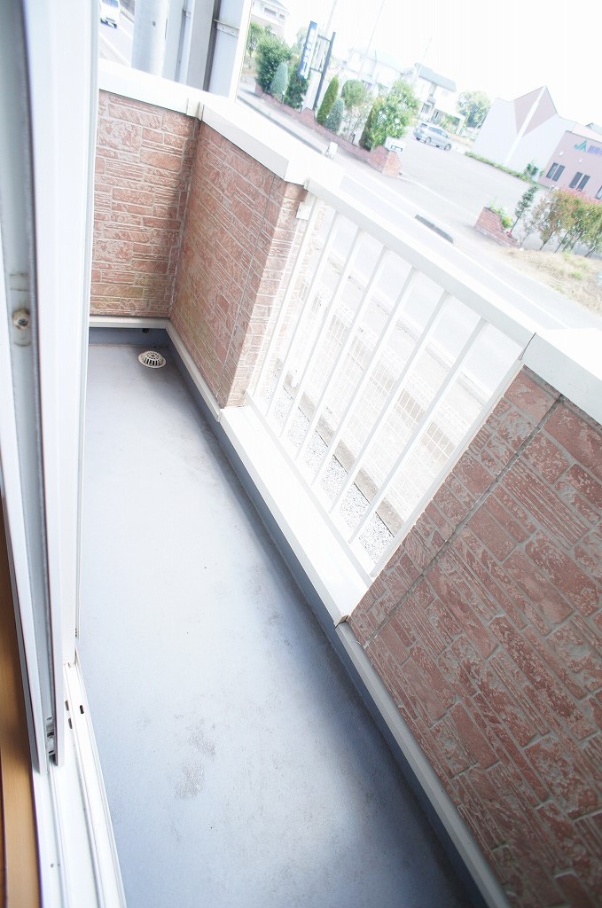 メゾン　ｋｏｍｅｋｏｍｅ ベランダ