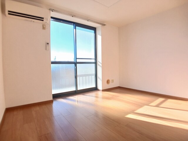 フローラ東雲 リビング