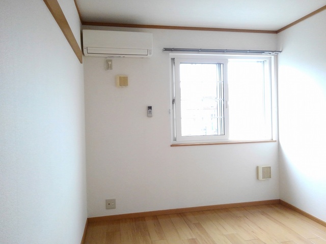 ファミーユＢ ベッドルーム