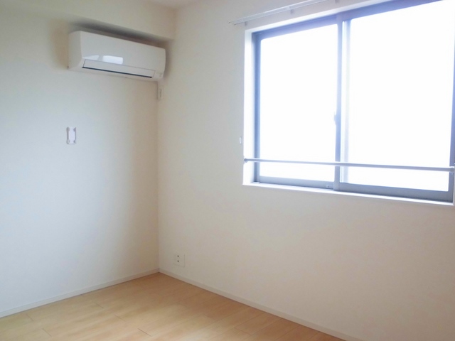 アイリス　タヌマ ベッドルーム