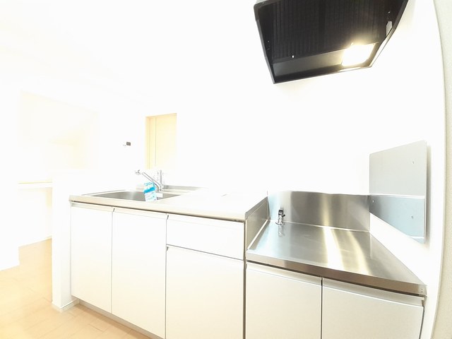 エミネンスＥ キッチン