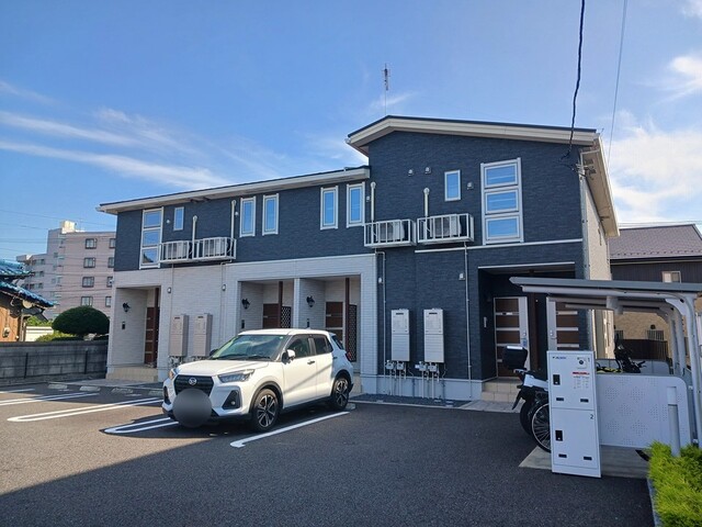 ラスターポイントⅥ 102号室 外観