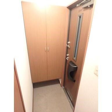 ウィルモア今泉C 玄関