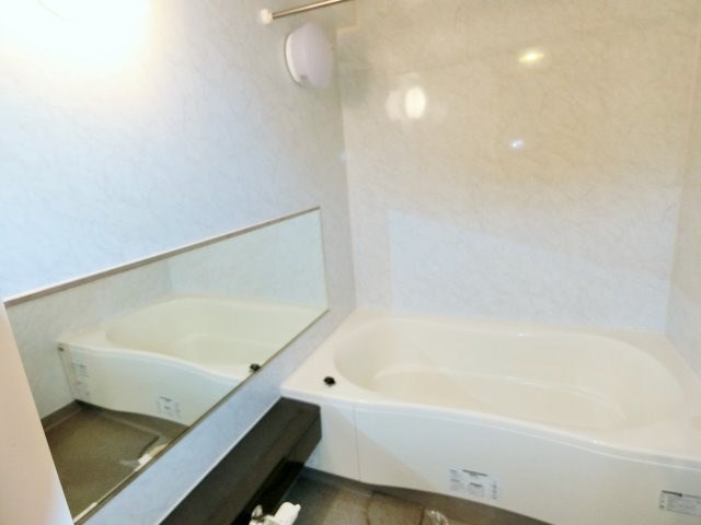 ナイスグランソレイユ越戸 風呂画像