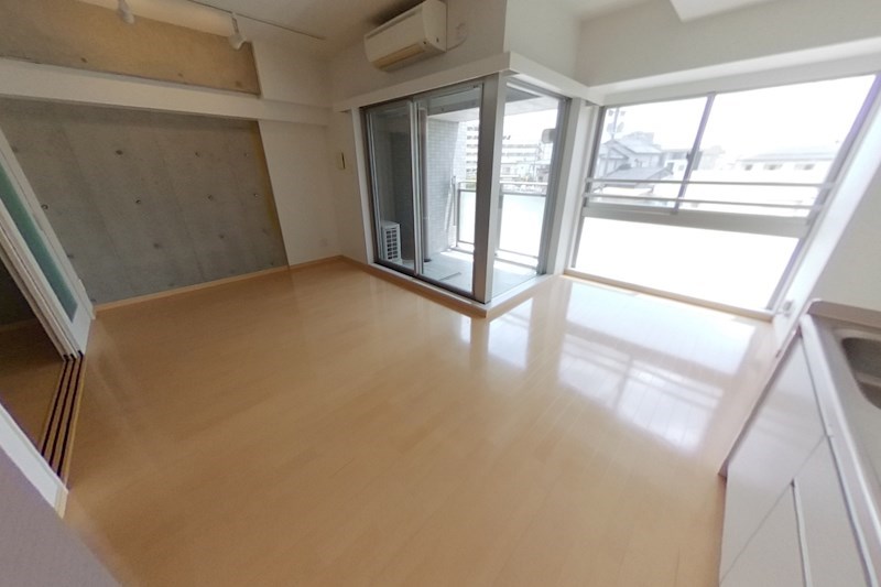 フェリシアス リビング