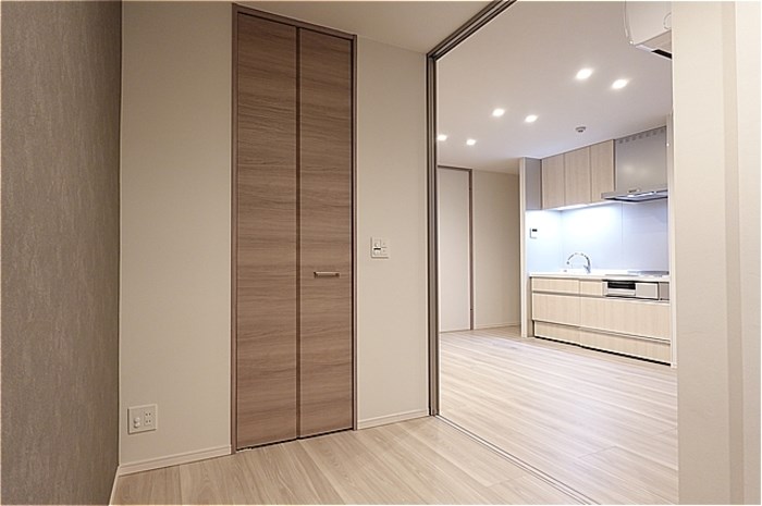 Re TORISIA南大通り ベッドルーム