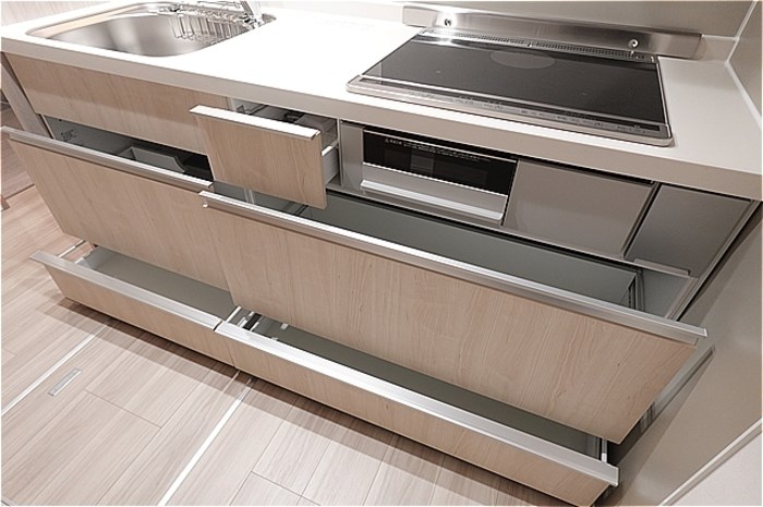 Re TORISIA南大通り その他11