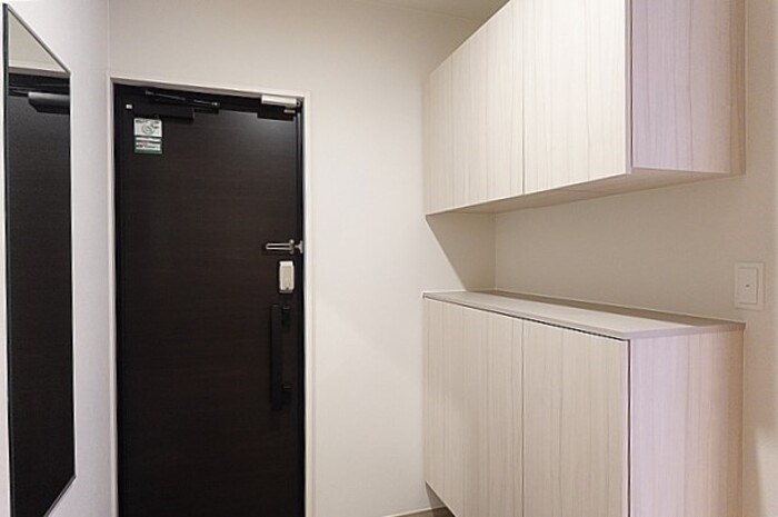 Re TORISIA南大通り 玄関