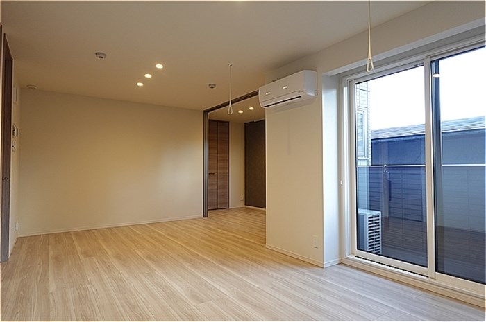 Re TORISIA南大通り その他12