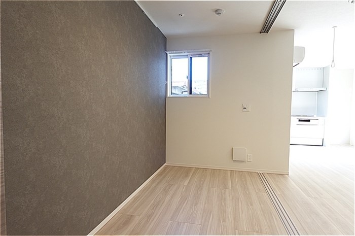 Re TORISIA南大通り ベッドルーム