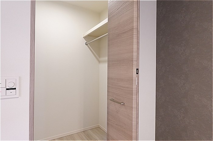 Re TORISIA南大通り その他4