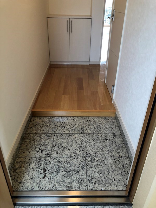 シンフォニックガーデン 玄関