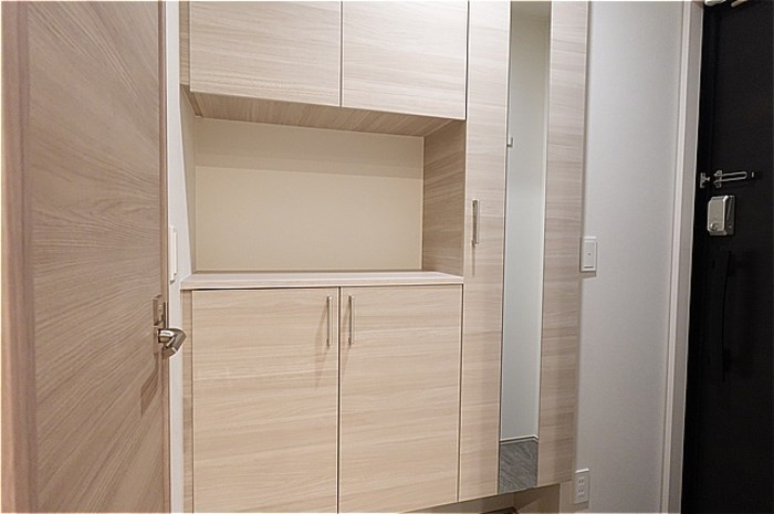 Re TORISIA南大通り 玄関