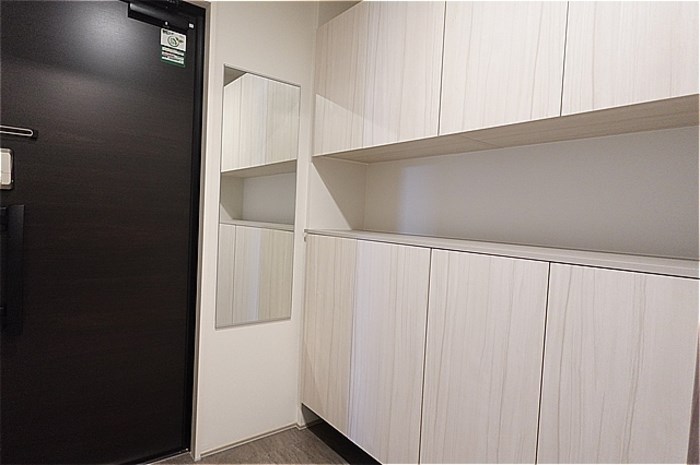 Re TORISIA南大通り 玄関