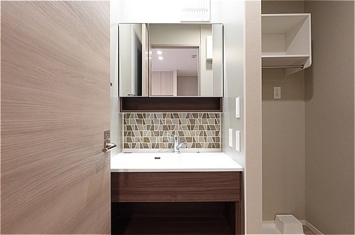 Re TORISIA南大通り その他2