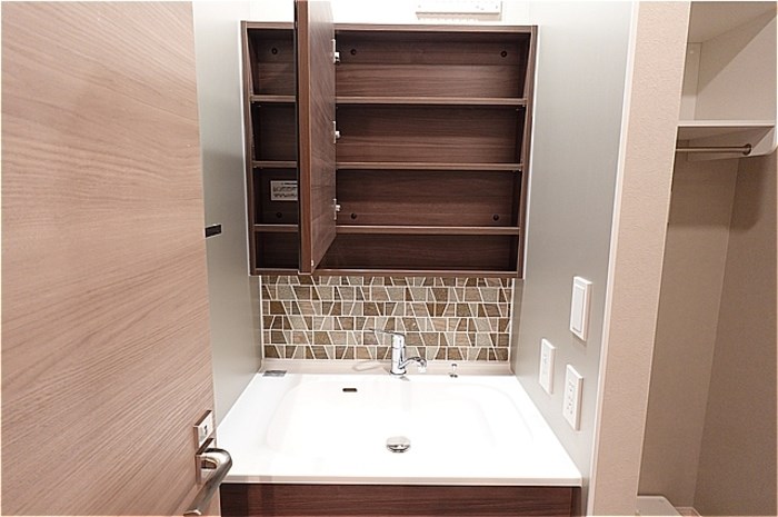 Re TORISIA南大通り その他11