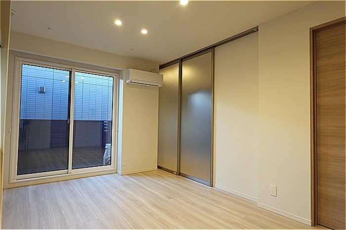 Re TORISIA南大通り その他12