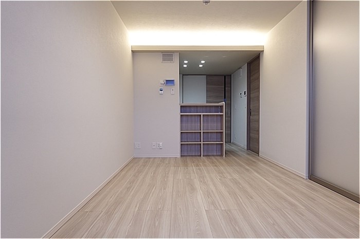 Re TORISIA南大通り リビング