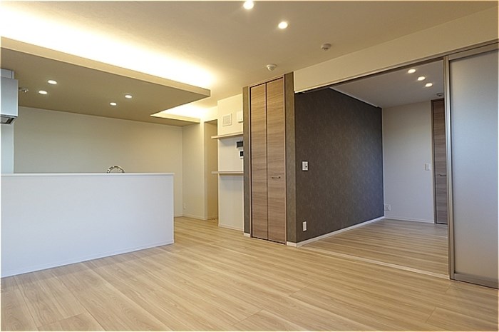 Re TORISIA南大通り その他12